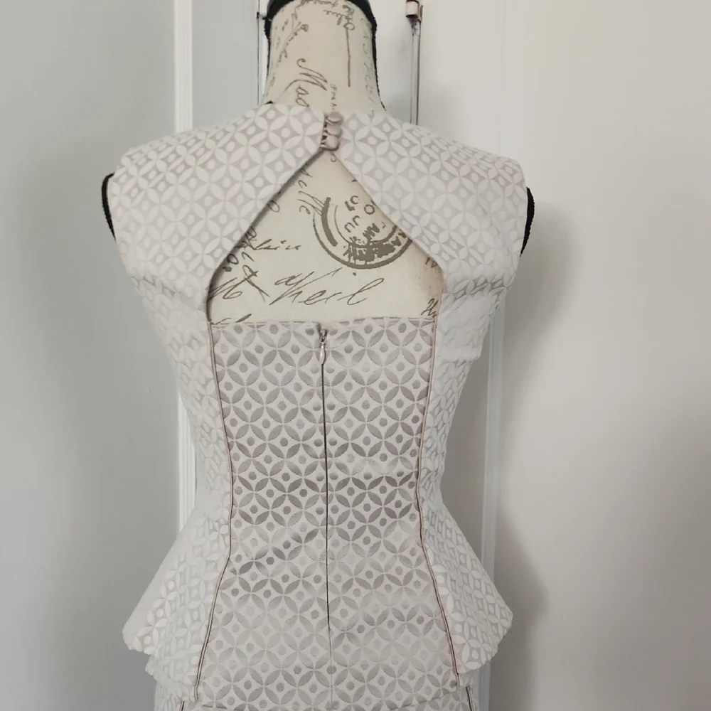 Elegant Cream Peplum Skirt Suit - Picture 5 of 16